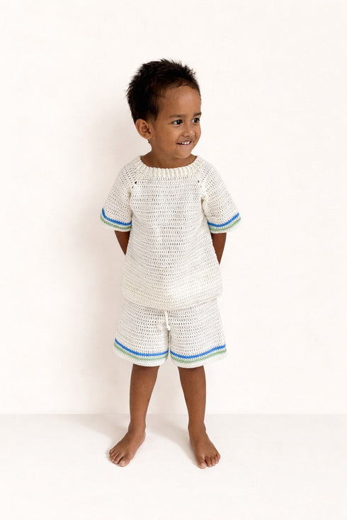 Boys crochet 2 piece set handmade in indonesia.