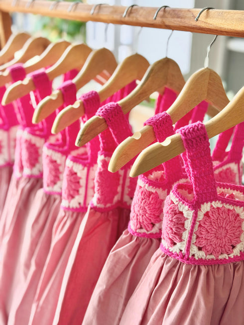 Cotton pink dress with crochet on the chest