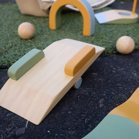 Wooden mini golf set accessories